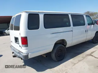 2004 Ford Econoline Passenger XL z VIN 1FBSS31S44HB21002, wystawiony jako IAAI lot #41805318 z przebiegiem 235 045 mil mil oraz . Historia ofert i sprzedaży dostępna na DreamBid. Obrazek 4.