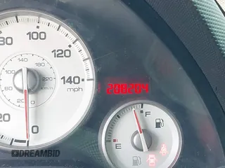 2005 Acura RSX z VIN JH4DC53885S010552, wystawiony jako IAAI lot #42086939 z przebiegiem 208 204 mil mil oraz . Historia ofert i sprzedaży dostępna na DreamBid. Obrazek 15.