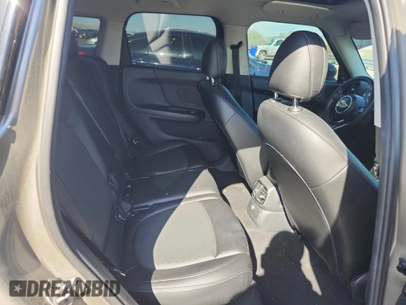 2018 MINI Countryman Cooper with VIN WMZYS7C3XJ3E07788, listed as a Copart auction lot 59020615 with 72,585 mi miles and Clean title. Bid and sale history available at DreamBid. Image 10.