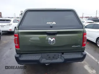 2021 Ram 1500 Tradesman z VIN 1C6RRFCGXMN714260, wystawiony jako IAAI lot #41866420 z przebiegiem 109 281 mil mil oraz . Historia ofert i sprzedaży dostępna na DreamBid. Obrazek 16.