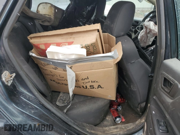 2011 Ford Fiesta SE with VIN 3FADP4BJ9BM125725, listed as a Copart auction lot 53269555 with 180,120 mi miles and Salvage Title. Bid and sale history available at DreamBid. Image 10.