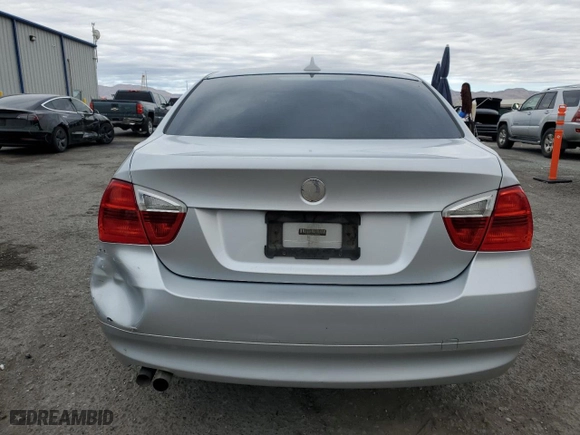 2006 BMW 3 Series 325i with VIN WBAVB17526NK38416, listed as a Copart auction lot 81647804 with 198,043 mi miles and Salvage Title. Bid and sale history available at carsss.com. Image 6.
