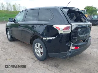 2014 Mitsubishi Outlander SE z VIN JA4AZ3A39EZ000175, wystawiony jako IAAI lot #42250775 z przebiegiem 195 858 mil mil oraz . Historia ofert i sprzedaży dostępna na DreamBid. Obrazek 3.
