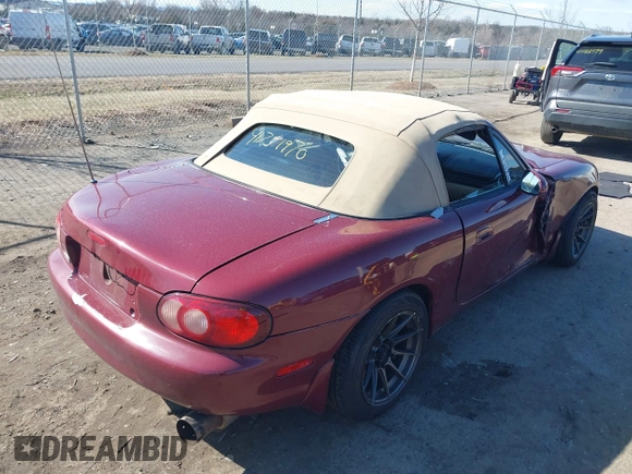2003 Mazda MX-5 Miata Cloth with VIN JM1NB353730302782, listed as a IAAI auction lot 41751970 with 109,336 mi miles and . Bid and sale history available at DreamBid. Image 4.