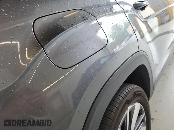 2024 Volkswagen Atlas SE with VIN 1V2HR2CA4RC557741, listed as a IAAI auction lot 42791846 with 20,380 mi miles and . Bid and sale history available at DreamBid. Image 4.