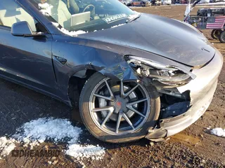 2022 Tesla Model 3 Long Range z VIN 5YJ3E1EB0NF154246, wystawiony jako IAAI lot #41190673 z przebiegiem 85 244 mil mil oraz . Historia ofert i sprzedaży dostępna na DreamBid. Obrazek 6.