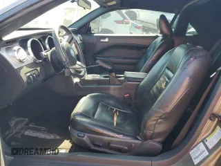 2005 Ford Mustang GT Deluxe with VIN 1ZVHT85H455210633, listed as a Copart auction lot 46673195 with 191,796 mi miles and Clean Title. Bid and sale history available at DreamBid. Image 7.
