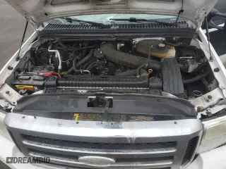 2005 Ford Super Duty F-250 XL with VIN 1FTSX21Y35EC33241, listed as a Copart auction lot 83824754 with 132,112 mi miles and Salvage Title. Bid and sale history available at carsss.com. Image 11.