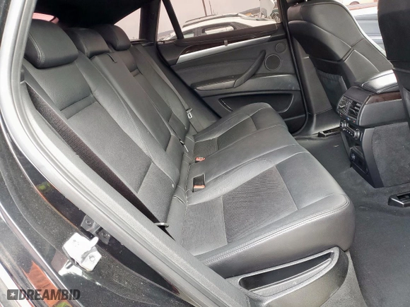 2014 BMW X6 50i with VIN 5UXFG8C52EL592419, listed as a Copart auction lot 44024455 with 97,494 mi miles and Clean Title. Bid and sale history available at carsss.com. Image 11.