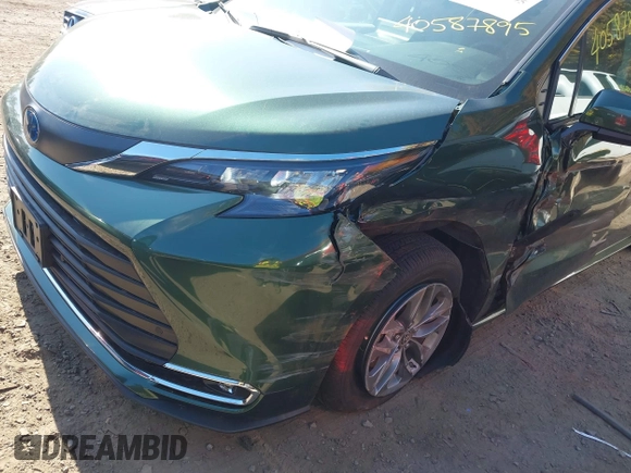 2024 Toyota Sienna XLE with VIN 5TDJSKFC2RS147426, listed as a IAAI auction lot 40587895 with 2,143 mi miles and . Bid and sale history available at DreamBid. Image 6.