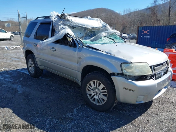 2007 Mercury Mariner Luxury with VIN 4M2YU91157KJ13700, listed as a IAAI auction lot 41616980 with 242,497 mi miles. Bid and sale history available at carsss.com. Image 1.