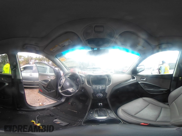 2014 Hyundai Santa Fe с VIN 5XYZU3LB0EG172119, выставлен на аукционе IAAI как лот 41069989 с пробегом 117 019 миль миль и . История ставок и продаж доступна на DreamBid. Изображение 18.