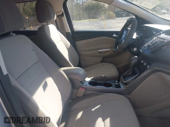 2013 Ford Escape SE с VIN 1FMCU9GXXDUD88843, выставлен на аукционе IAAI как лот 41851314 с пробегом 209 085 миль миль и . История ставок и продаж доступна на DreamBid. Изображение 5.