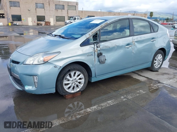 2014 Toyota Prius z VIN JTDKN3DP0E3054990, wystawiony jako IAAI lot #41816522 z przebiegiem 131 239 mil mil oraz . Historia ofert i sprzedaży dostępna na DreamBid. Obrazek 2.