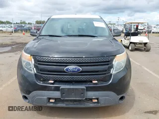 2013 Ford Police Interceptor Utility z VIN 1FM5K8AR6DGC72895, wystawiony jako IAAI lot #42239370 z przebiegiem 210 128 mil mil oraz . Historia ofert i sprzedaży dostępna na DreamBid. Obrazek 12.