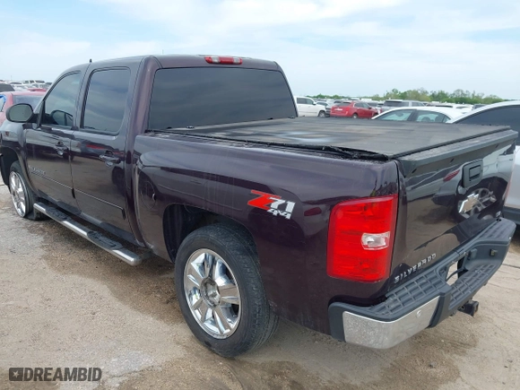 2008 Chevrolet Silverado 1500 LT w/1LT with VIN 2GCEK13J281331057, listed as a IAAI auction lot 41949729 with 276,931 mi miles. Bid and sale history available at carsss.com. Image 3.
