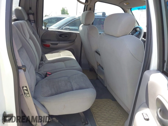 2003 Ford F-150 XLT with VIN 1FTRW08L23KD35077, listed as a IAAI auction lot 42071330 with 1 mi miles. Bid and sale history available at carsss.com. Image 8.