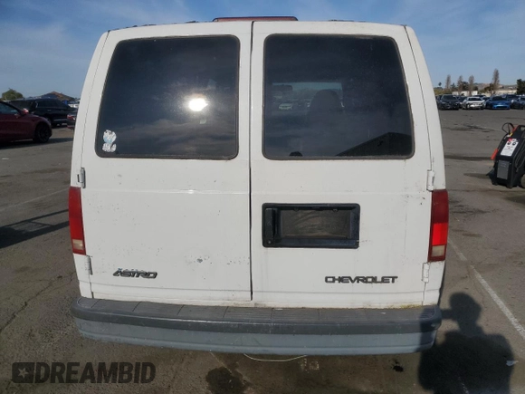 2001 Chevrolet Astro Cargo Van with VIN 1GCDM19W61B100497, listed as a Copart auction lot 48613535 with 152,885 mi miles and Clean Title. Bid and sale history available at carsss.com. Image 6.