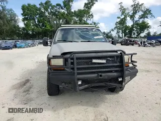 2001 Ford Super Duty F-250 XL with VIN 1FTNX21F11ED21923, listed as a Copart auction lot 51254845 with 271,252 mi miles and Salvage Title. Bid and sale history available at carsss.com. Image 11.