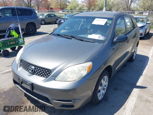 2004 Toyota Matrix Std with VIN 2T1LR32E94C300810, listed as a IAAI auction lot 42072785 with 177,026 mi miles. Bid and sale history available at carsss.com. Image 2.