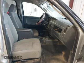 2008 Dodge Dakota SLT with VIN 1D7HW48N18S562245, listed as a IAAI auction lot 40939208 with 230,571 mi miles and . Bid and sale history available at DreamBid. Image 5.