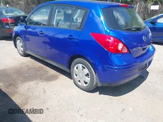 2011 Nissan Versa S с VIN 3N1BC1CP5BL410672, выставлен на аукционе IAAI как лот 42402147 с пробегом 184 840 миль миль и . История ставок и продаж доступна на DreamBid. Изображение 3.