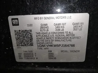 2023 Chevrolet Traverse LT Leather with VIN 1GNEVHKW5PJ164766, listed as a IAAI auction lot 41793249 with 39,163 mi miles. Bid and sale history available at carsss.com. Image 9.