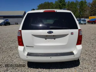 2010 Kia Sedona LX with VIN KNDMG4C33A6359612, listed as a Copart auction lot 55347545 with 197,699 mi miles and Clean Title. Bid and sale history available at carsss.com. Image 6.