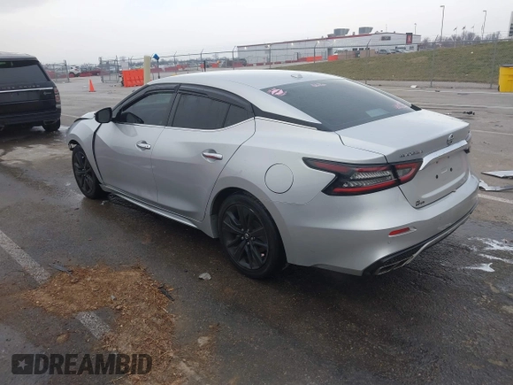 2020 Nissan Maxima SV with VIN 1N4AA6CV5LC372955, listed as a IAAI auction lot 41175876 with 91,061 mi miles. Bid and sale history available at carsss.com. Image 3.