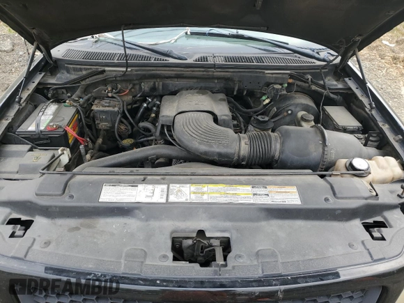 2000 Ford F-150 XL with VIN 1FTRX18W0YNC08668, listed as a Copart auction lot 53636035 with 0 mi miles and Salvage Title. Bid and sale history available at carsss.com. Image 11.