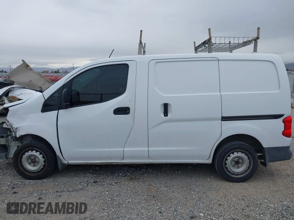 2017 Nissan NV200 S z VIN 3N6CM0KN3HK697546, wystawiony jako IAAI lot #41560058 z przebiegiem 406 357 mil mil oraz . Historia ofert i sprzedaży dostępna na DreamBid. Obrazek 15.