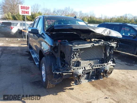2021 Chevrolet Silverado 1500 LT with VIN 1GCPYDEK8MZ148133, listed as a IAAI auction lot 41843453 with 95,903 mi miles. Bid and sale history available at carsss.com. Image 1.
