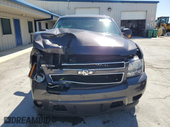 2010 Chevrolet Tahoe LS with VIN 1GNMCAE33AR127864, listed as a Copart auction lot 49458425 with 108,625 mi miles and Salvage title. Bid and sale history available at DreamBid. Image 5.