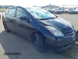 2009 Toyota Prius with VIN JTDKB20UX97827932, listed as a IAAI auction lot 41684730 with 272,306 mi miles. Bid and sale history available at carsss.com. Image 1.