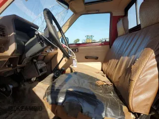 1985 Toyota Pickup с VIN JT4RN60R9F5079593, выставлен на аукционе Copart как лот 59204305 с пробегом 225 444 миль миль и Списание • Salvage title. История ставок и продаж доступна на DreamBid. Изображение 7.