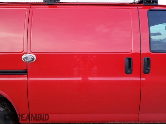 2020 Chevrolet Express Cargo Van with VIN 1GCWGAFP7L1275105, listed as a Copart auction lot 81999044 with 0 mi miles and Salvage Title. Bid and sale history available at carsss.com. Image 10.