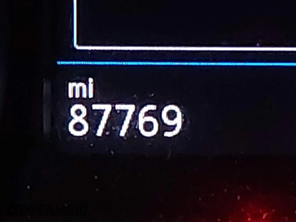 2018 Volkswagen Atlas SE with VIN 1V2KR2CA2JC569381, listed as a IAAI auction lot 41843200 with 87,769 mi miles and . Bid and sale history available at DreamBid. Image 15.