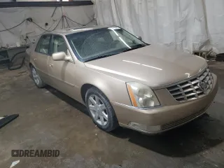 2006 Cadillac DTS 1SC z VIN 1G6KD57Y76U141402, wystawiony jako Copart lot #58715675 z przebiegiem 148 042 mil mil oraz Szkoda całkowita • Salvage title. Historia ofert i sprzedaży dostępna na DreamBid. Obrazek 4.