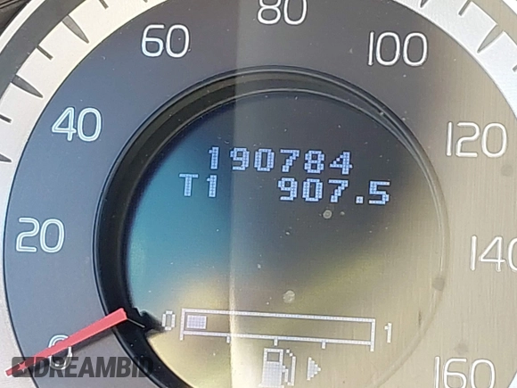 2013 Volvo XC70 3.2L with VIN YV4952BZ6D1154242, listed as a IAAI auction lot 41370020 with 190,784 mi miles and . Bid and sale history available at DreamBid. Image 15.