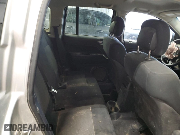 2011 Jeep Compass with VIN 1J4NT1FB0BD245673, listed as a Copart auction lot 82597074 with 207,695 mi miles and Clean Title. Bid and sale history available at carsss.com. Image 11.