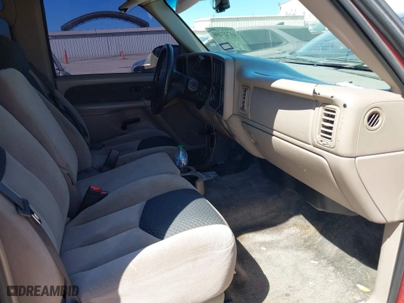 2003 Chevrolet Avalanche with VIN 3GNEC13TX3G136653, listed as a IAAI auction lot 41723496 with 280,867 mi miles. Bid and sale history available at carsss.com. Image 5.