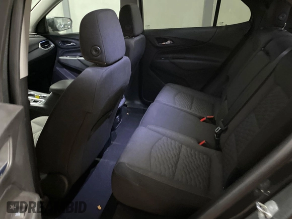 2020 Chevrolet Equinox LT z VIN 2GNAXKEV4L6236136, wystawiony jako IAAI lot #42556211 z przebiegiem 87 001 mil mil oraz . Historia ofert i sprzedaży dostępna na DreamBid. Obrazek 17.