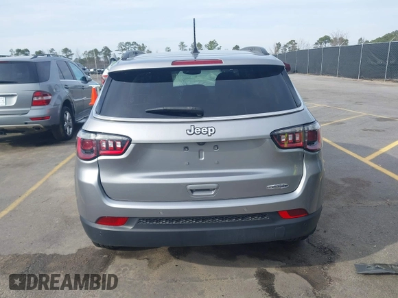 2020 Jeep Compass Latitude w/Sun/Safety Pkg with VIN 3C4NJCBB3LT257860, listed as a IAAI auction lot 41601408 with 72,364 mi miles. Bid and sale history available at carsss.com. Image 17.