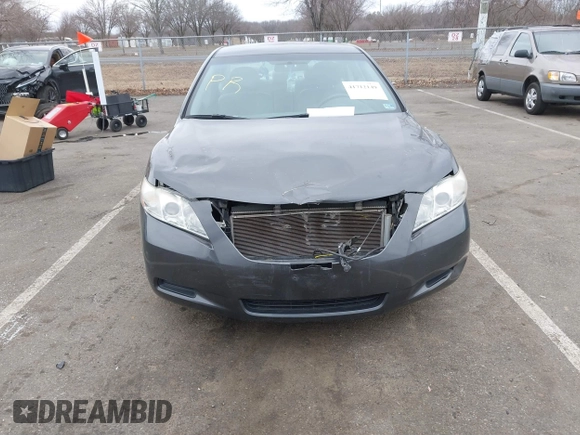2008 Toyota Camry LE z VIN 4T1BE46K78U751994, wystawiony jako IAAI lot #41712149 z przebiegiem 104 933 mil mil oraz . Historia ofert i sprzedaży dostępna na DreamBid. Obrazek 6.