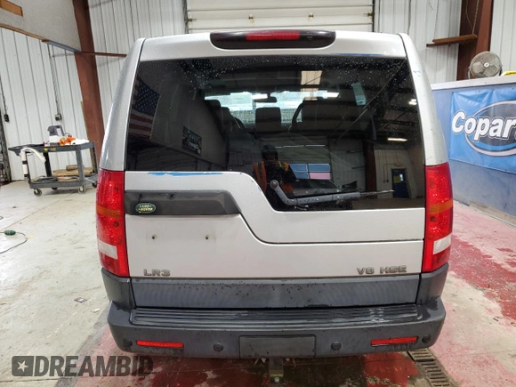 2008 Land Rover LR3 HSE z VIN SALAG25408A490655, wystawiony jako Copart lot #55213845 z przebiegiem 117 814 mil mil oraz Tytuł czysty. Historia ofert i sprzedaży dostępna na DreamBid. Obrazek 6.