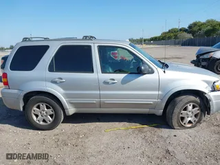 2006 Ford Escape Limited with VIN 1FMCU94156KB98012, listed as a IAAI auction lot 41805404 with 189,197 mi miles. Bid and sale history available at carsss.com. Image 13.