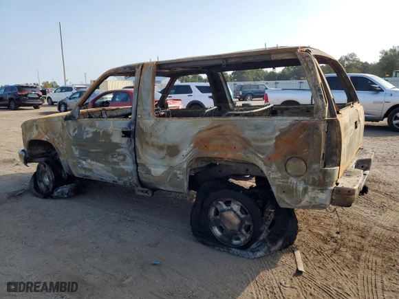 1997 Chevrolet Tahoe with VIN 3GNEK18R9VG130314, listed as a Copart auction lot 75710694 with 0 mi miles and Salvage Title. Bid and sale history available at carsss.com. Image 2.