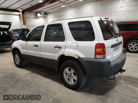 2007 Ford Escape XLS with VIN 1FMYU02Z47KA04520, listed as a Copart auction lot 62607805 with 109,276 mi miles and Clean title. Bid and sale history available at DreamBid. Image 2.