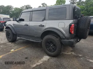 2022 Ford Bronco с VIN 1FMEE5DP5NLB44740, выставлен на аукционе Copart как лот 54820505 с пробегом 49 767 миль миль и Списание • Salvage title. История ставок и продаж доступна на DreamBid. Изображение 2.