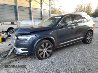 2023 Volvo XC90 Ultimate with VIN YV4062PA2P1988358, listed as a Copart auction lot 83458764 with 9,521 mi miles and Salvage Title. Bid and sale history available at carsss.com. Image 1.